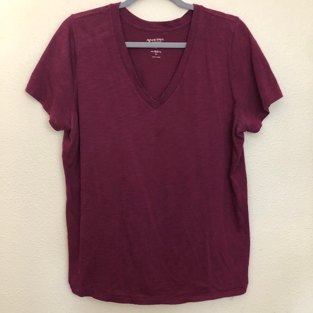 Maroon V-Neck Basic Tee